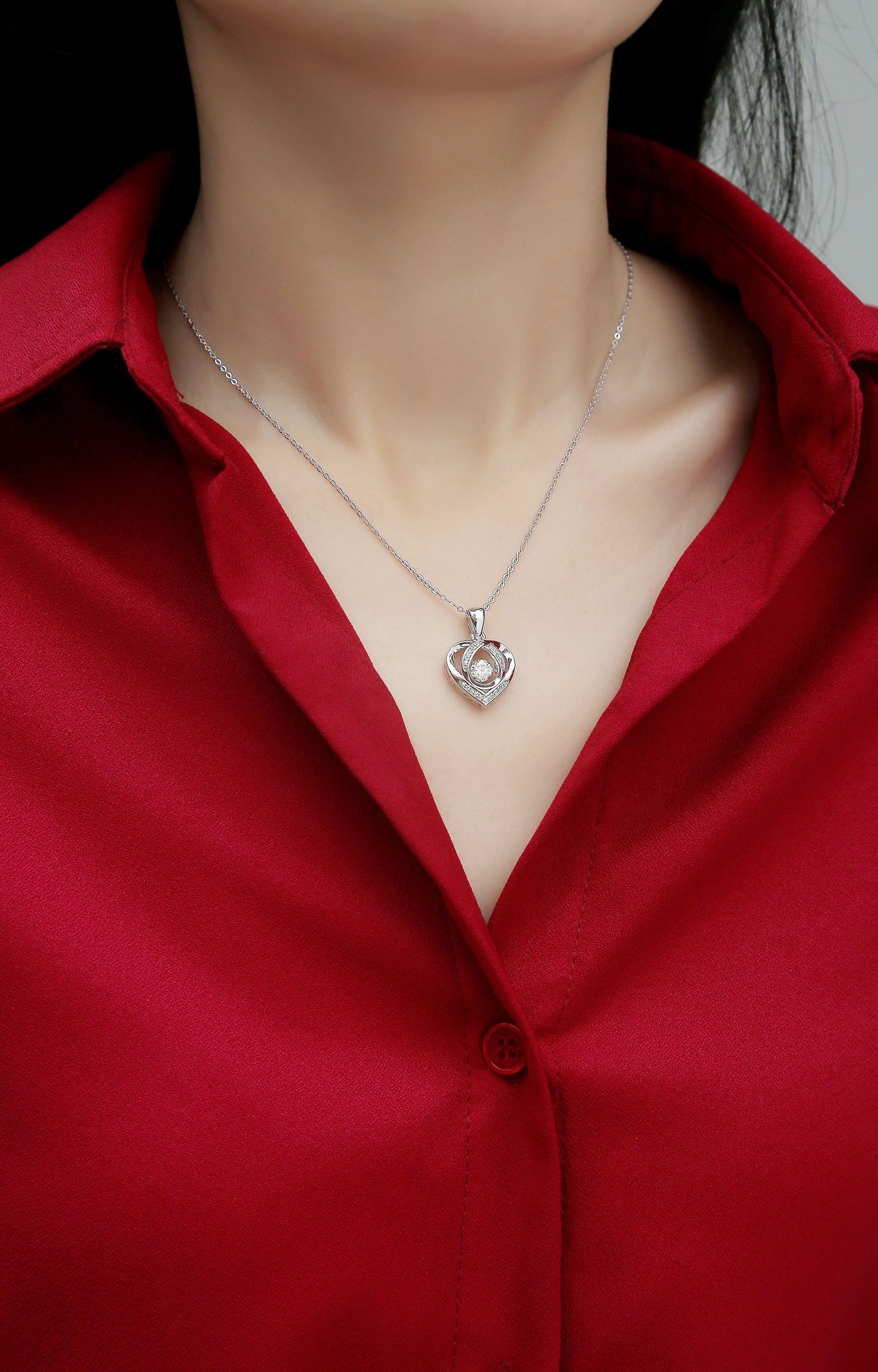 Heart Dancing Moissanite Pendant Necklace – Silver