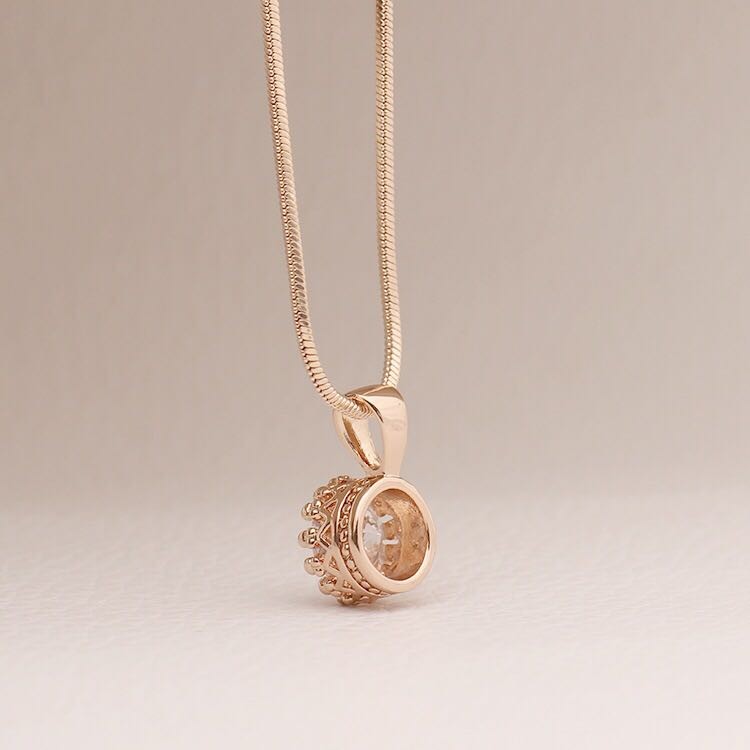 Rose Gold Crown Pendant Necklace