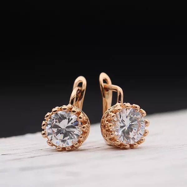 Rose Gold Crown Pendant Necklace