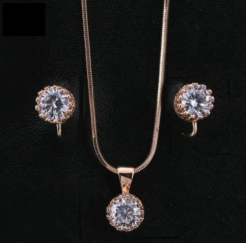 Rose Gold Crown Pendant Necklace